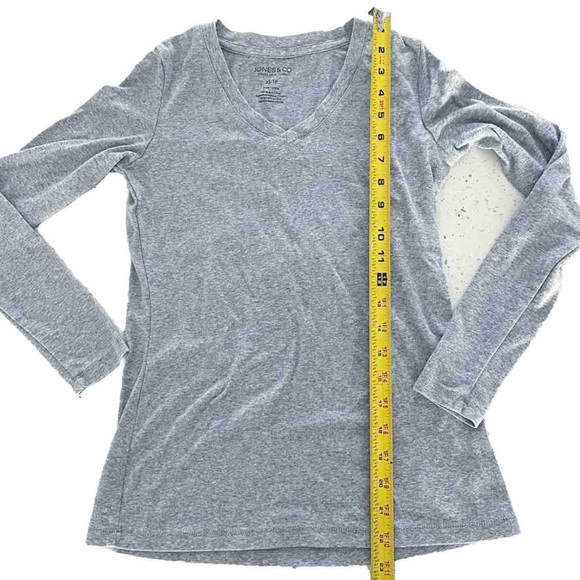Jones & Co Jones New York Long Sleeve Basic Top Womens XS Gray V-Neck - Picture 6 of 6